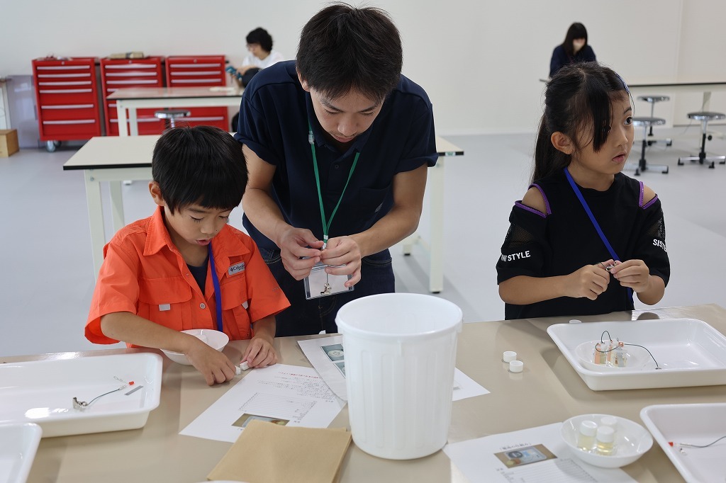 電池を実際に作っていきます