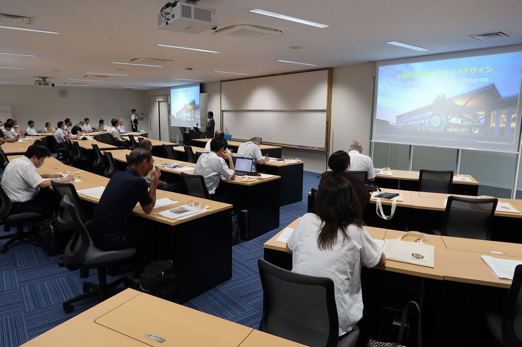 大学見学会の様子