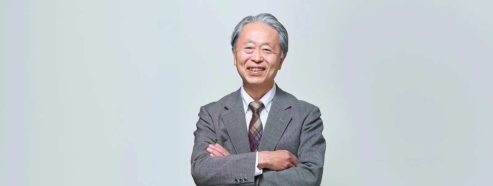 田辺　郁男